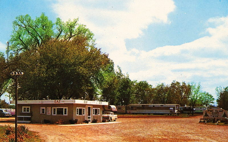 Farmers Inn - Vintage Postcard (newer photo)